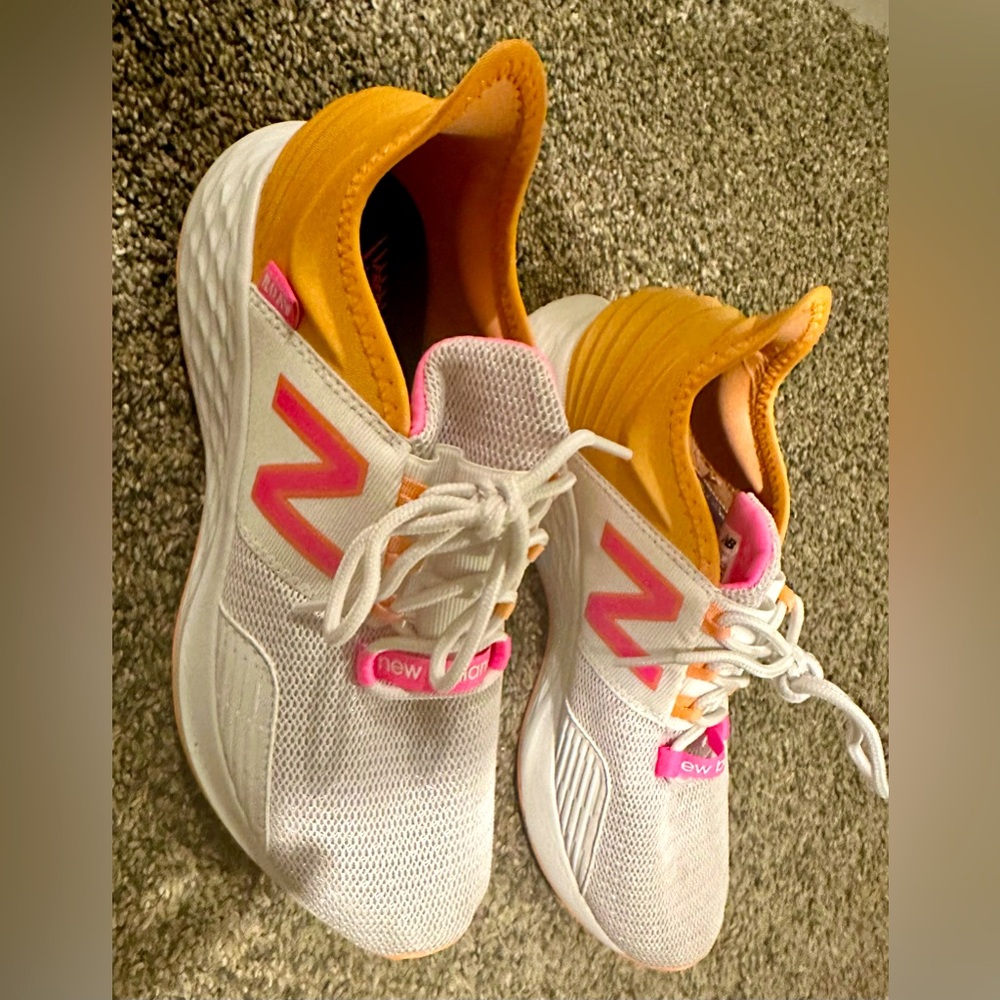 Woman’s new balance shoes